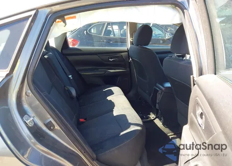 2016 Nissan Altima 2.5/2.5 S/2.5 Sl/2.5 Sr/2.5 Sv z USA, uszkodzony, nr VIN 1N4AL3AP1GN358963